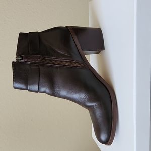 Halogen brown leather booties